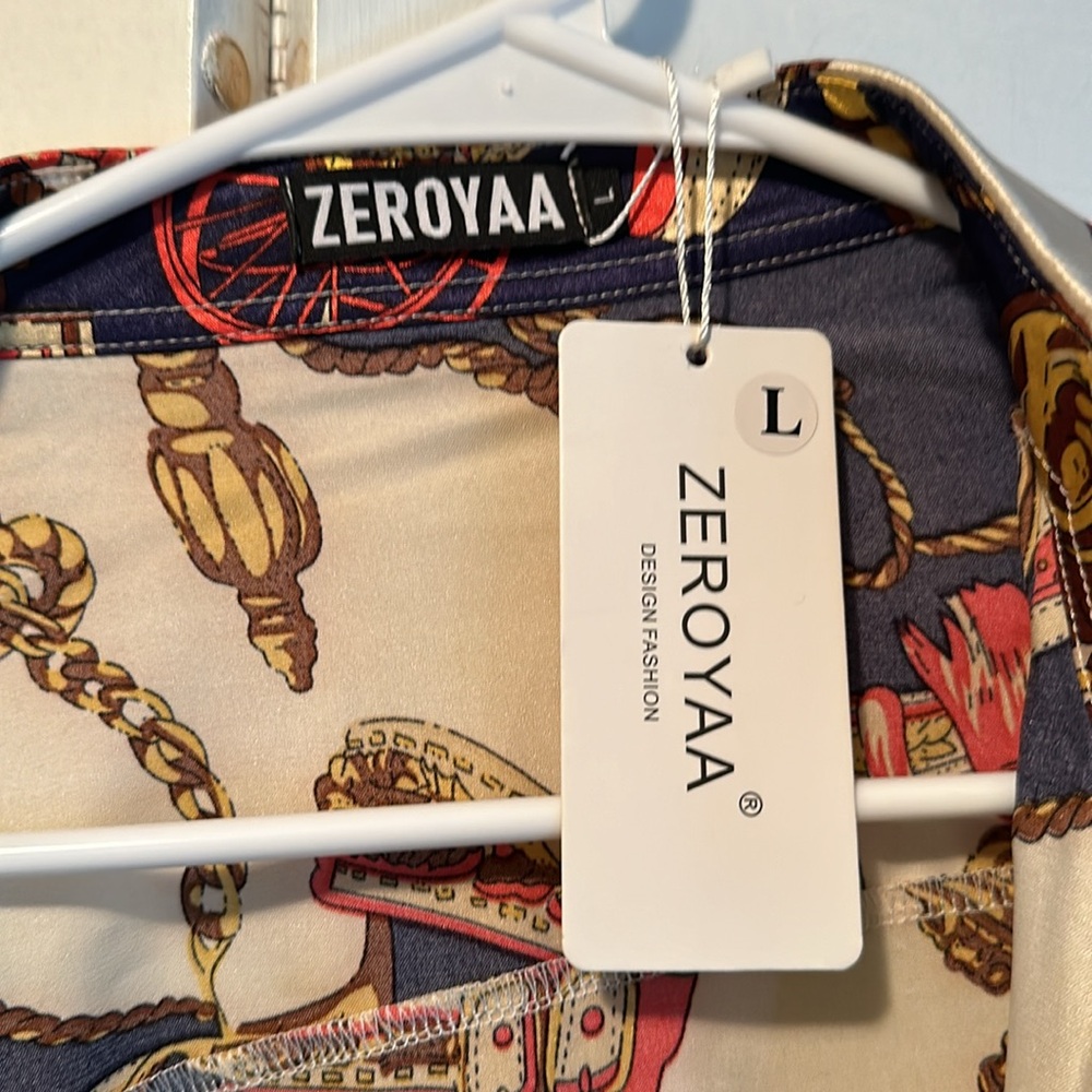 Silk-like “hipster” button down dress shirt by Zeroyaa - Picture 2 of 4